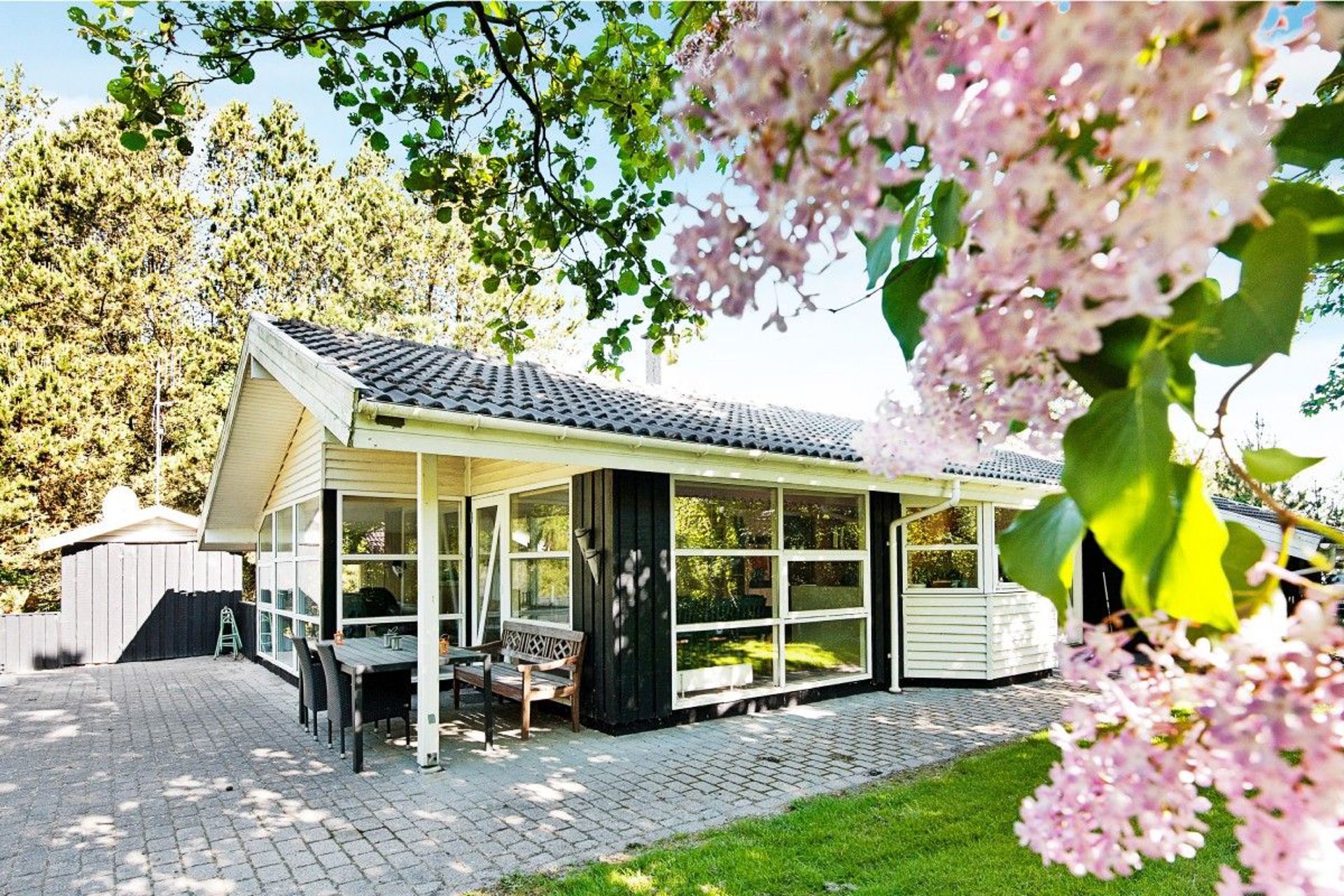 blomst hus 1200.jpg